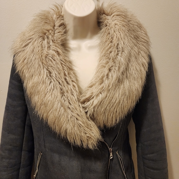 Guess Winter coat - Picture 1 of 4